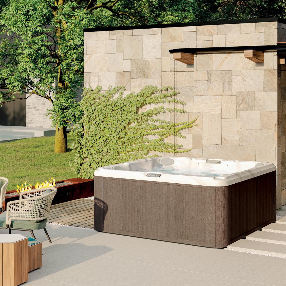 jacuzzi-minipiscina-spa-j-235-colore-silverwood-6-posti-35-getti-lounge-con-led-multicolore-dettaglio-installazione-esterno