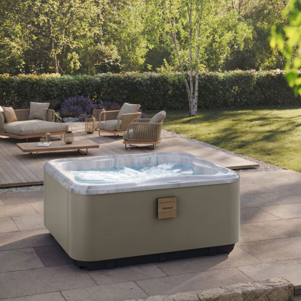 jacuzzi-minipiscina-4-5-posti-lodge+-m-versione-hydro-+-blower-32-getti-con-led-multicolore-pannelli-beige