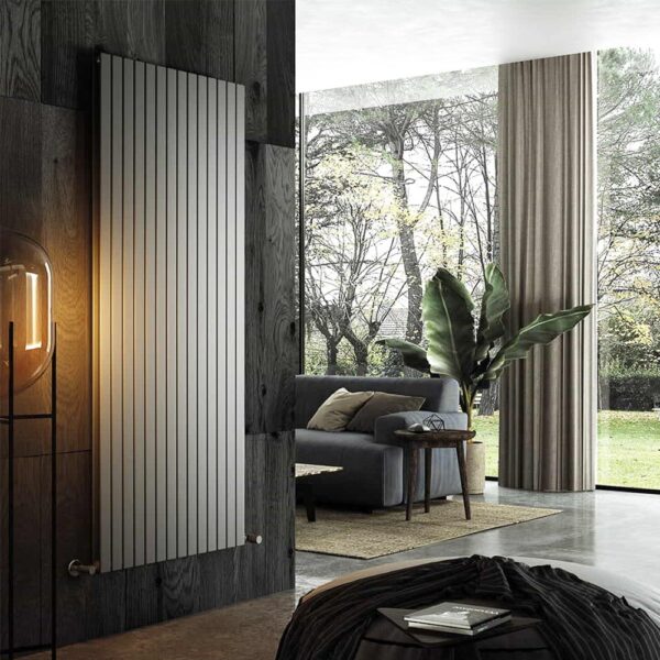 irsap-radiatore-termoarredo-acciaio-doppio-rango-piano-2-verticale-bianco-standard-01-installazione-ambiente