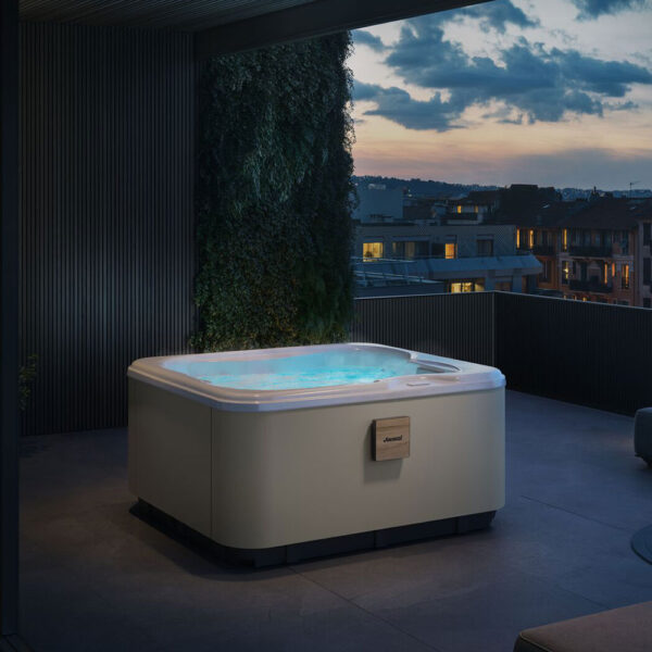 jacuzzi-minipiscina-2-3-posti-lodge+-s-versione-hydro-+-blower-colore-beige-26-getti-con-copertura-termica
