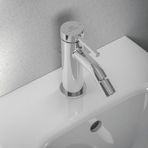 ideal-standard-miscelatore-monocomando-bidet-ceraline-nuovo-bd765aa-cromo-con-sistema-di-scarico-vista-dall'alto-installazione-arredo-bagno