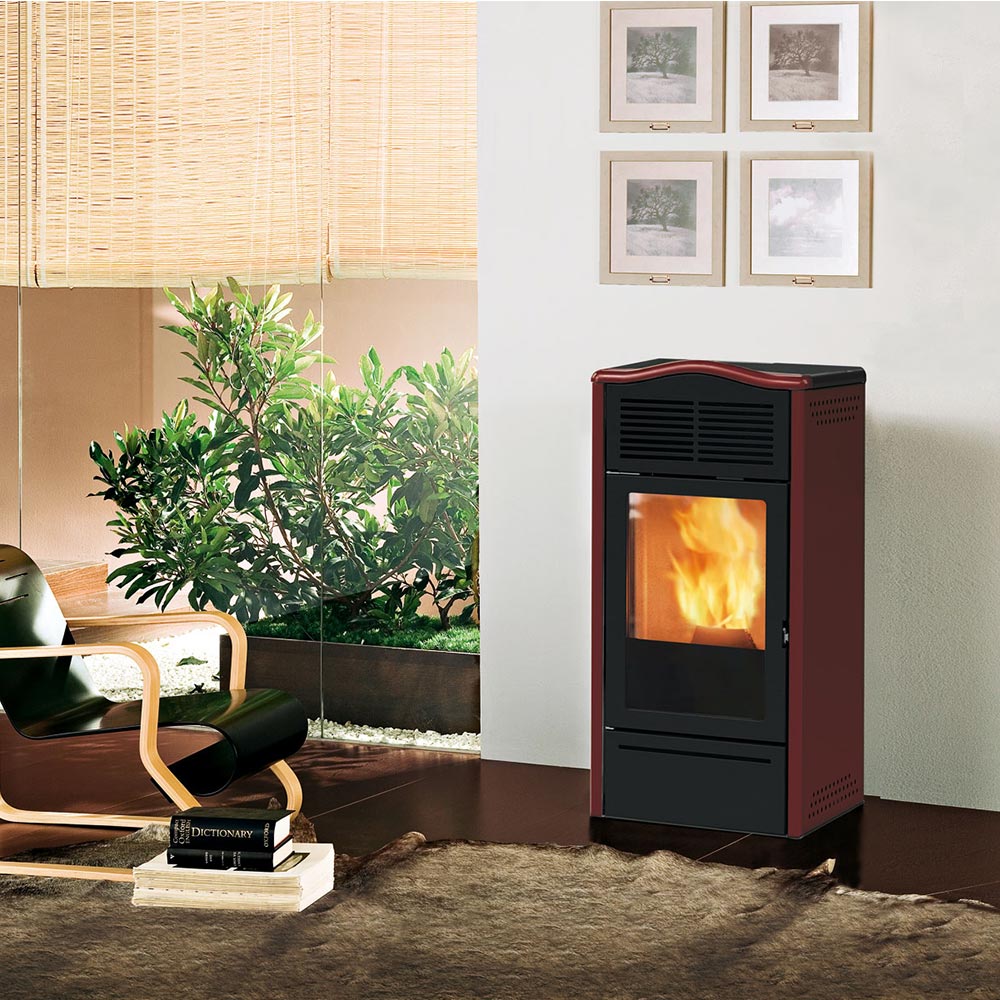 italiana-camini-by-edilkamin-stufa-a-pellet-piro2-kw-6,9-cique-stelle-classe-a+-colore-bordeaux-installazione-ambiente