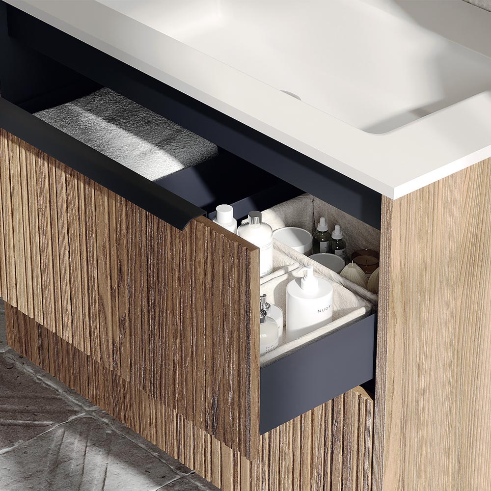 mobile-bagno-sospeso-80-cm-eterna-effetto-plissettato-color-tabacco-dettaglio-apertura-cassetto