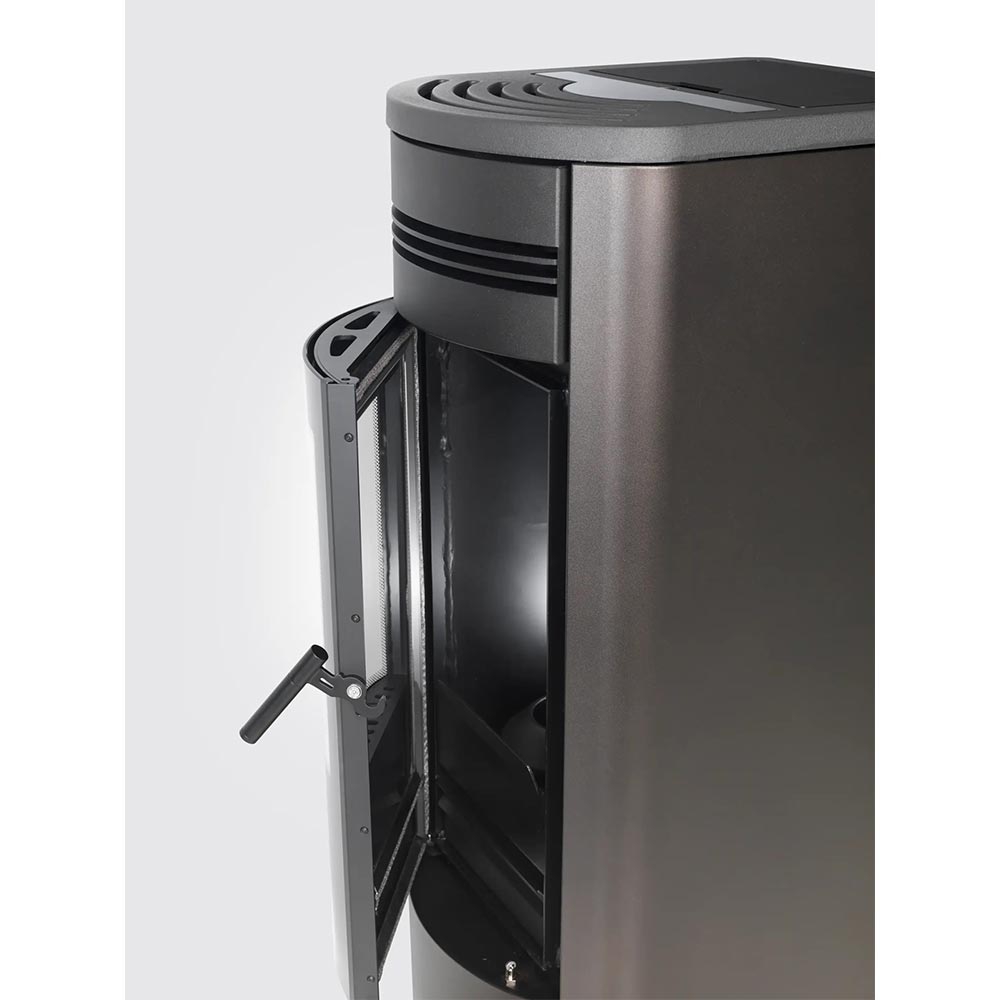 klover-termostufa-idro-a-pellet-style-19-kw-18,6-cinque-stelle-colore-avorio-dettaglio-sportello