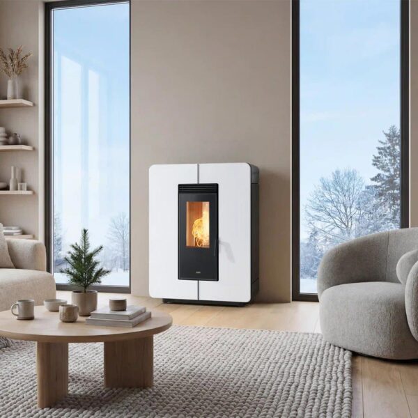 klover-stufa-a-pellet-ventilata-slim-astra-100s-glass-10,3-kw-wifi-integrato-classe-a+-colore-glass-white-installazione-ambiente